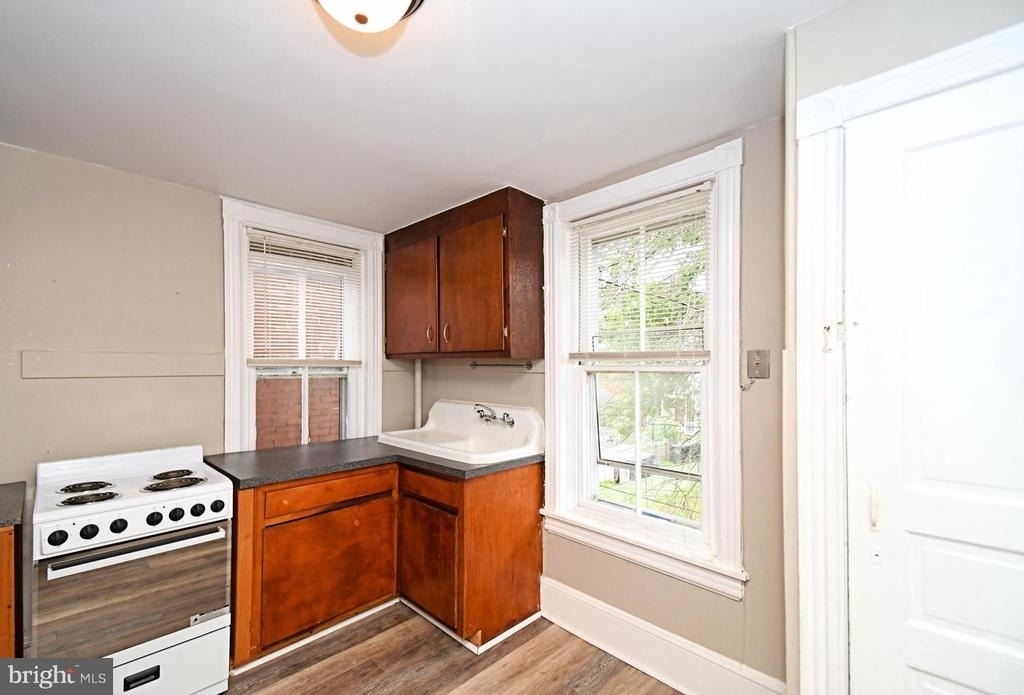 316 Lincoln Avenue - Photo 5