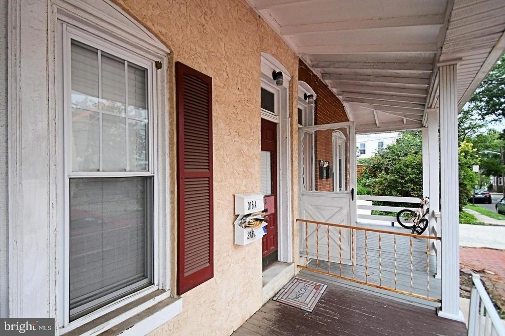 316 Lincoln Avenue - Photo 3
