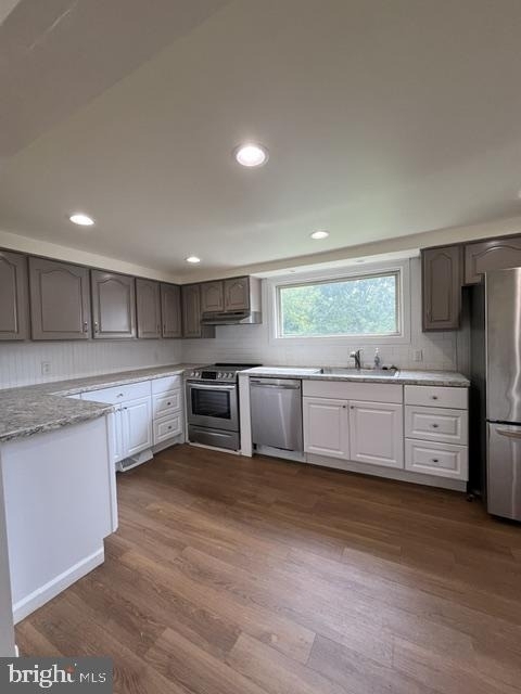 402 Jefferson Avenue - Photo 0