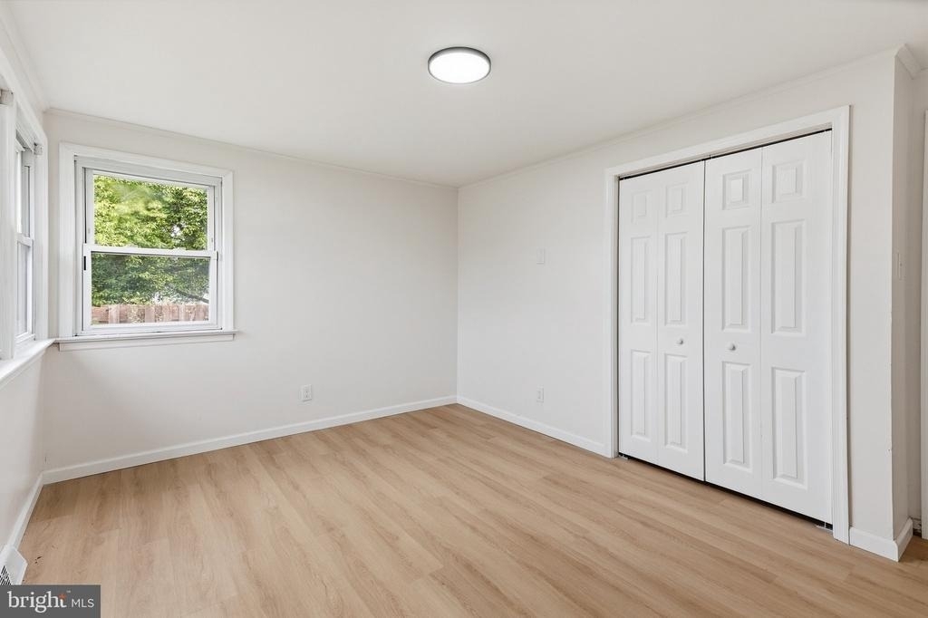 10 E Dartmouth Road - Photo 8