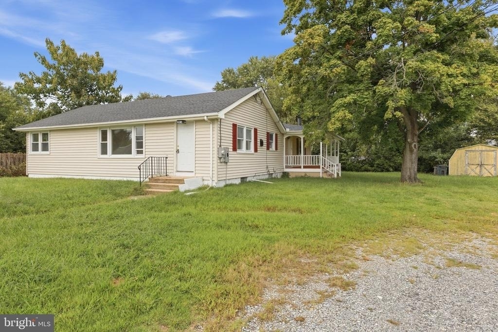 10 E Dartmouth Road - Photo 16
