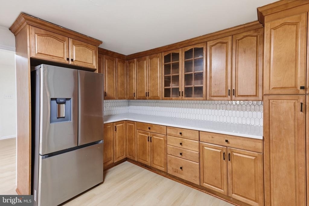 10 E Dartmouth Road - Photo 1