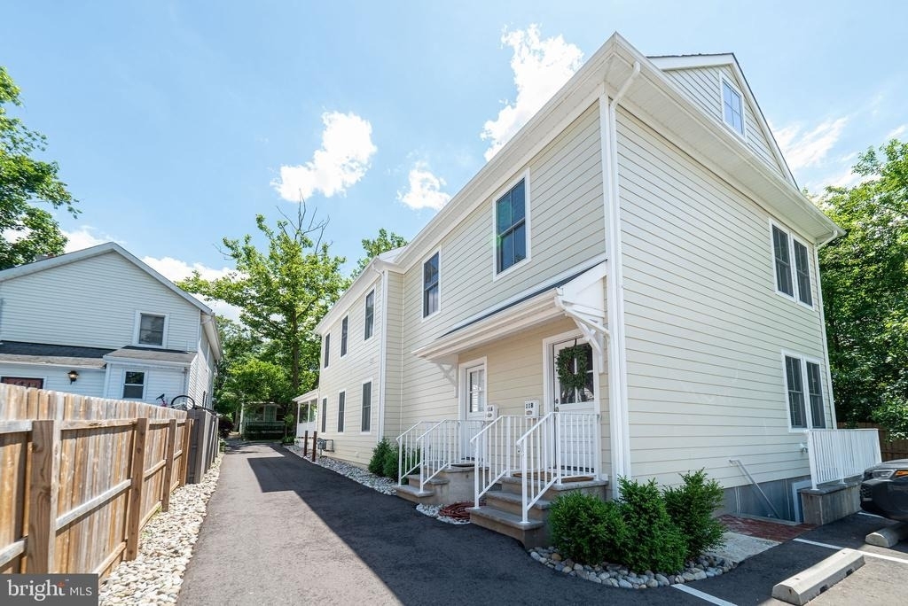 11 Quarry Street - Photo 2