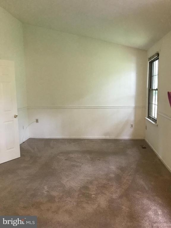 345 Brookdale Boulevard - Photo 9