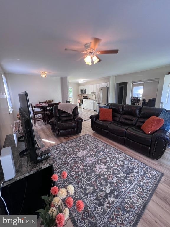518 Carver Court - Photo 1