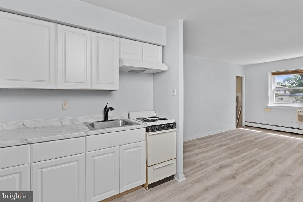 106 Newton Avenue N - Photo 7