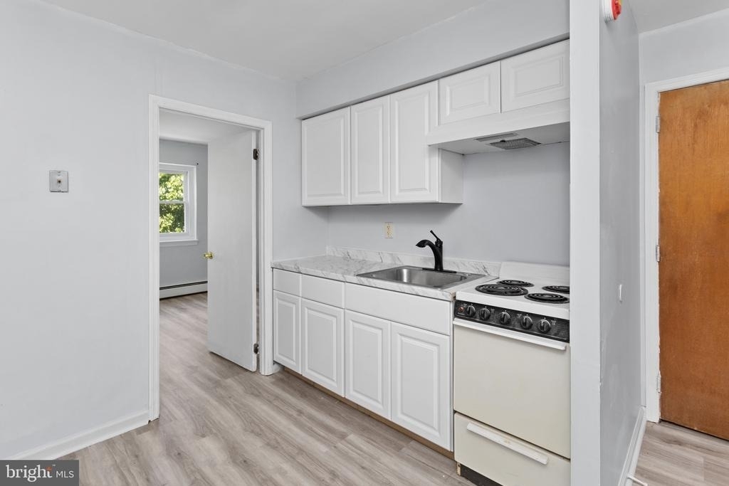 106 Newton Avenue N - Photo 6
