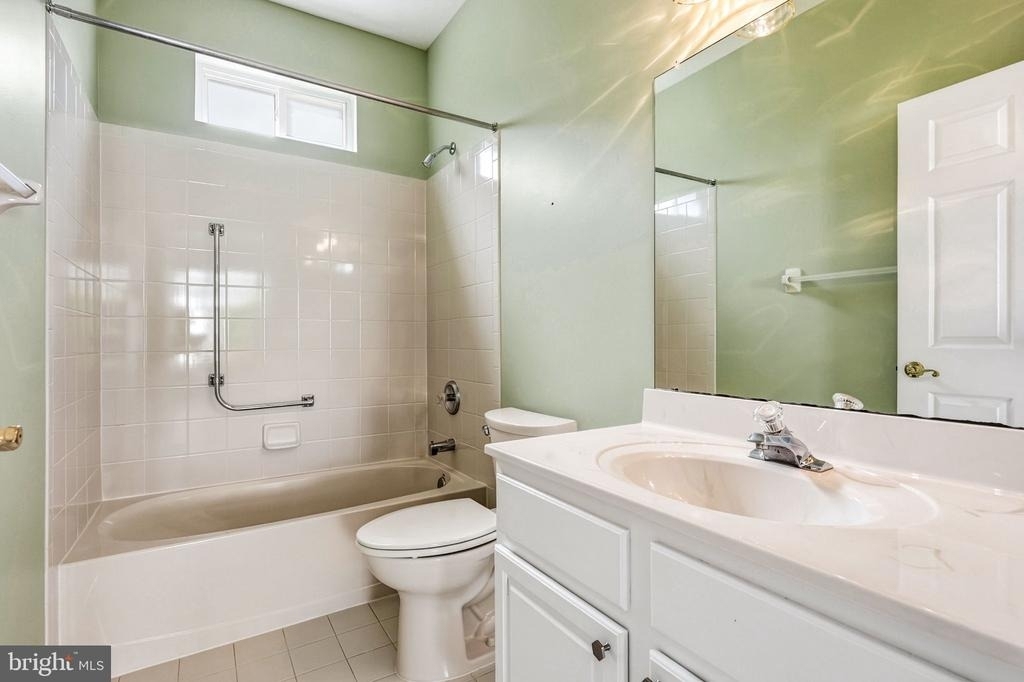 55 Warwick Way - Photo 12