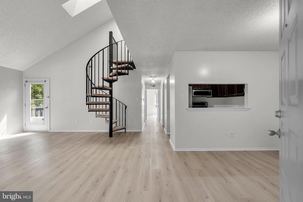 4403 Aberdeen Drive - Photo 3