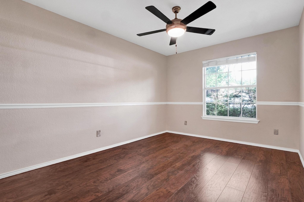1415 Quicksilver Cir - Photo 12