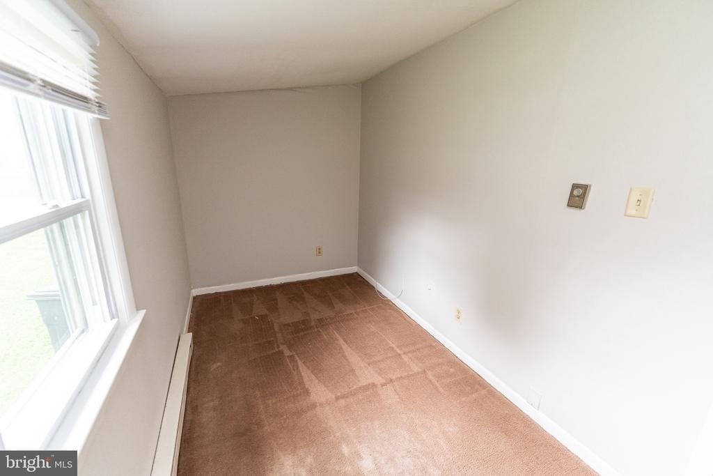 208 E East Street - Photo 11