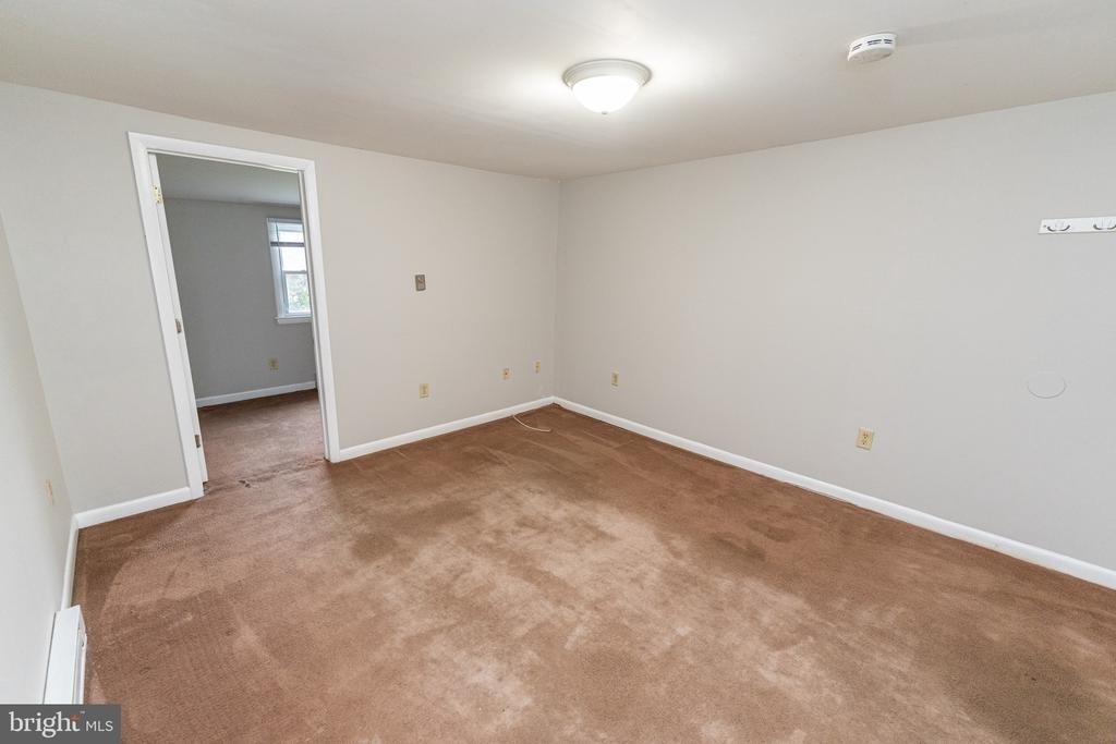 208 E East Street - Photo 9