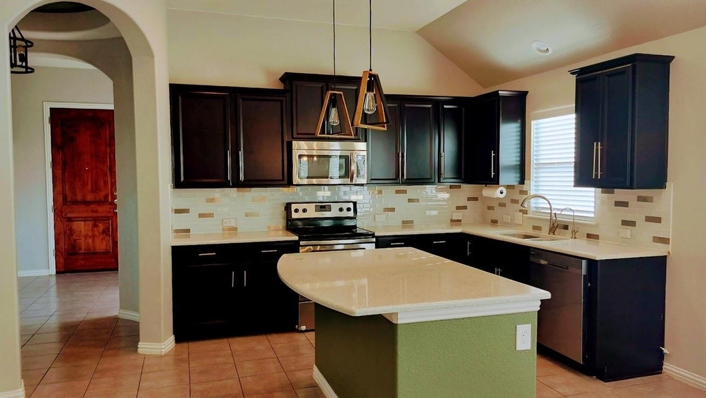 1000 Farm House Cv - Photo 3