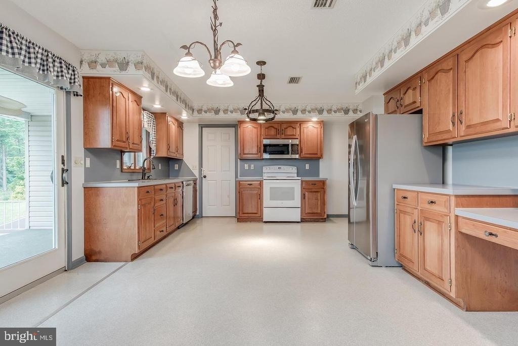 15529 Dellinger Road - Photo 22