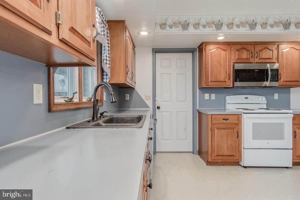 15529 Dellinger Road - Photo 23