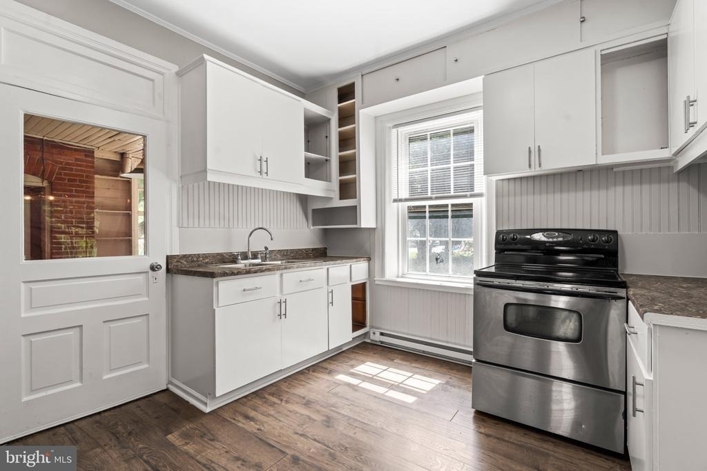 19332 Longmeadow Road - Photo 4