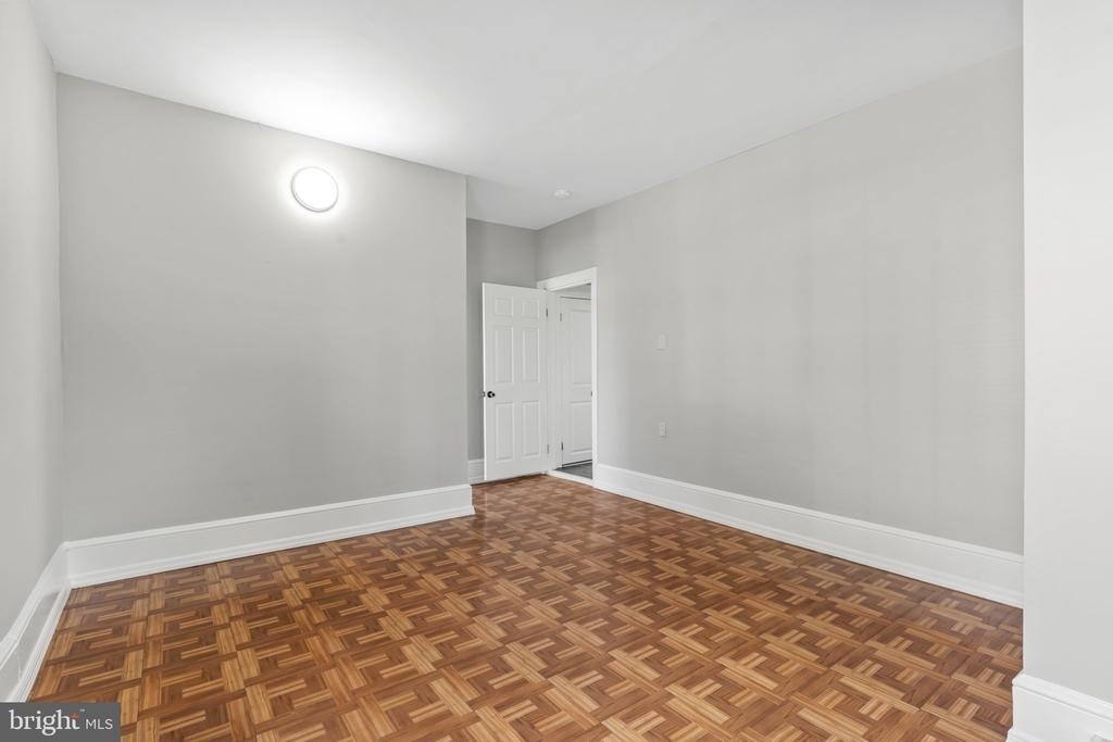 19332 Longmeadow Road - Photo 8