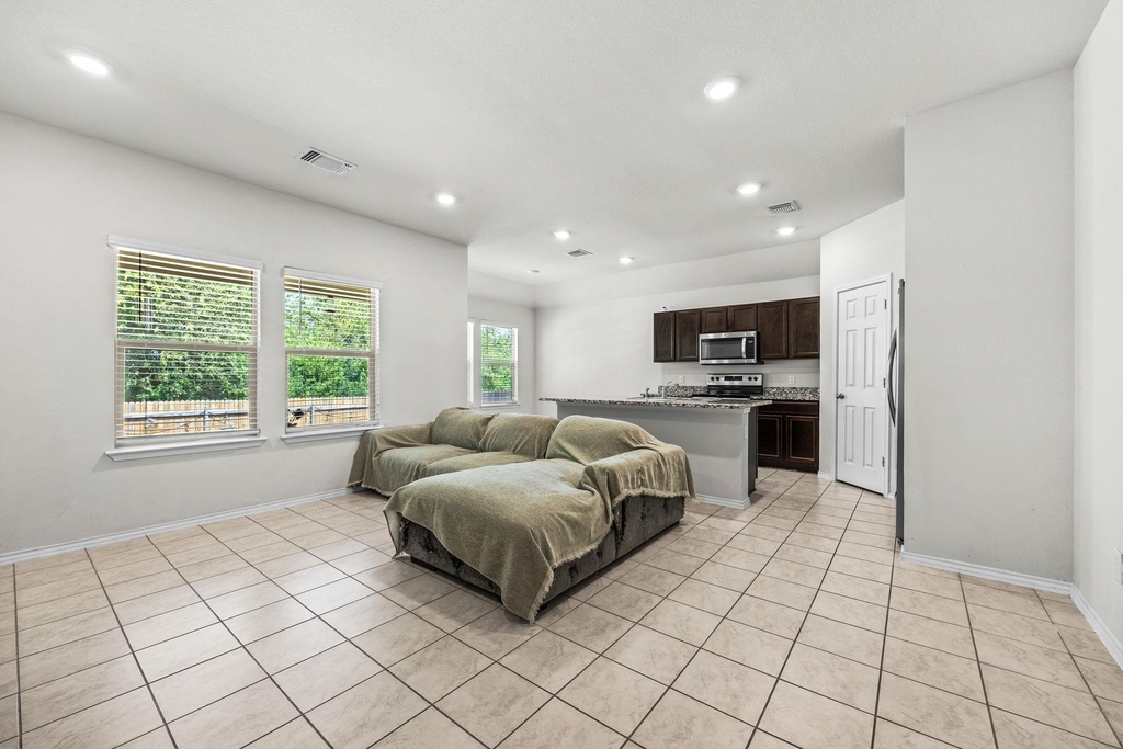 603 Taggart Trl - Photo 15