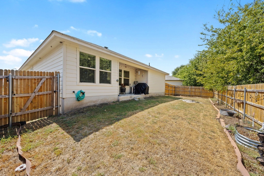 603 Taggart Trl - Photo 23