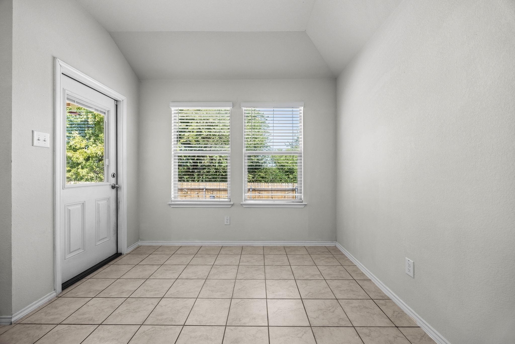 603 Taggart Trl - Photo 21