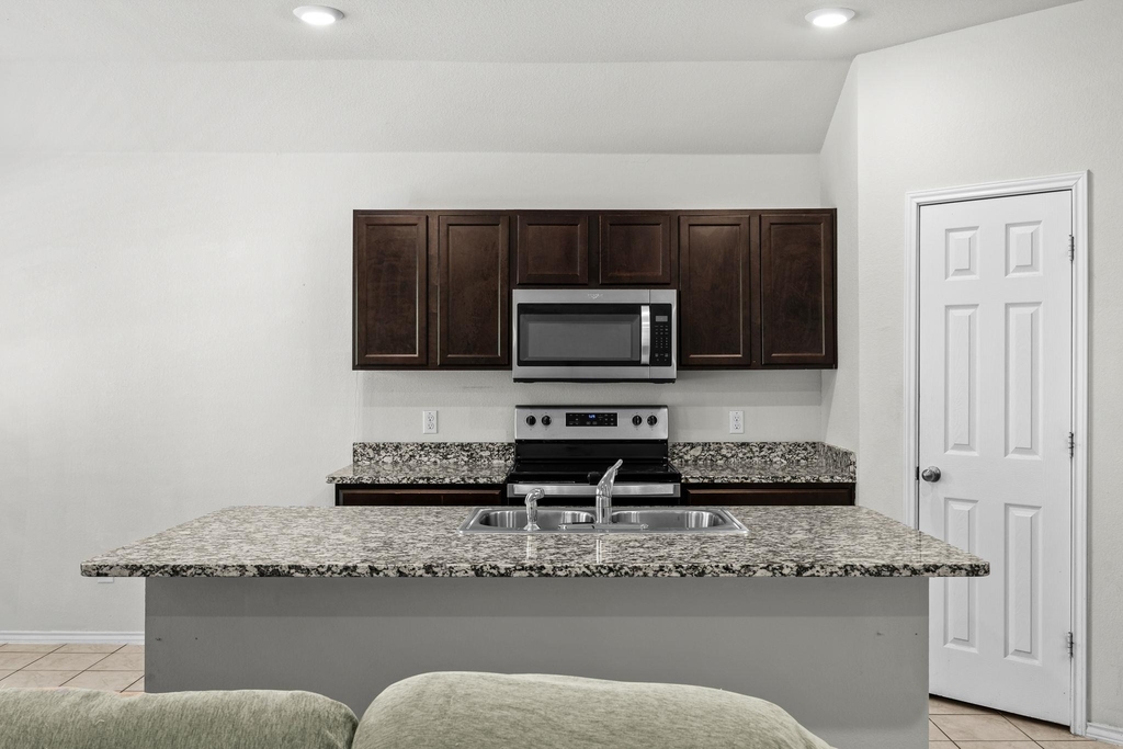 603 Taggart Trl - Photo 18