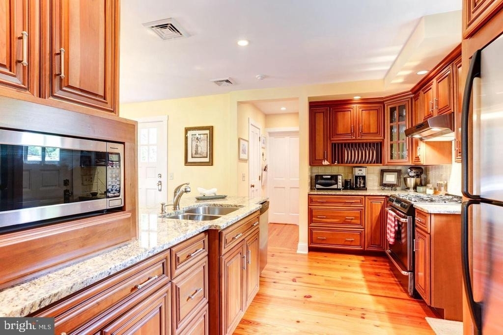 101 Mulberry Street - Photo 11