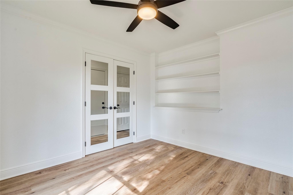 1106 Hughmont Dr - Photo 11