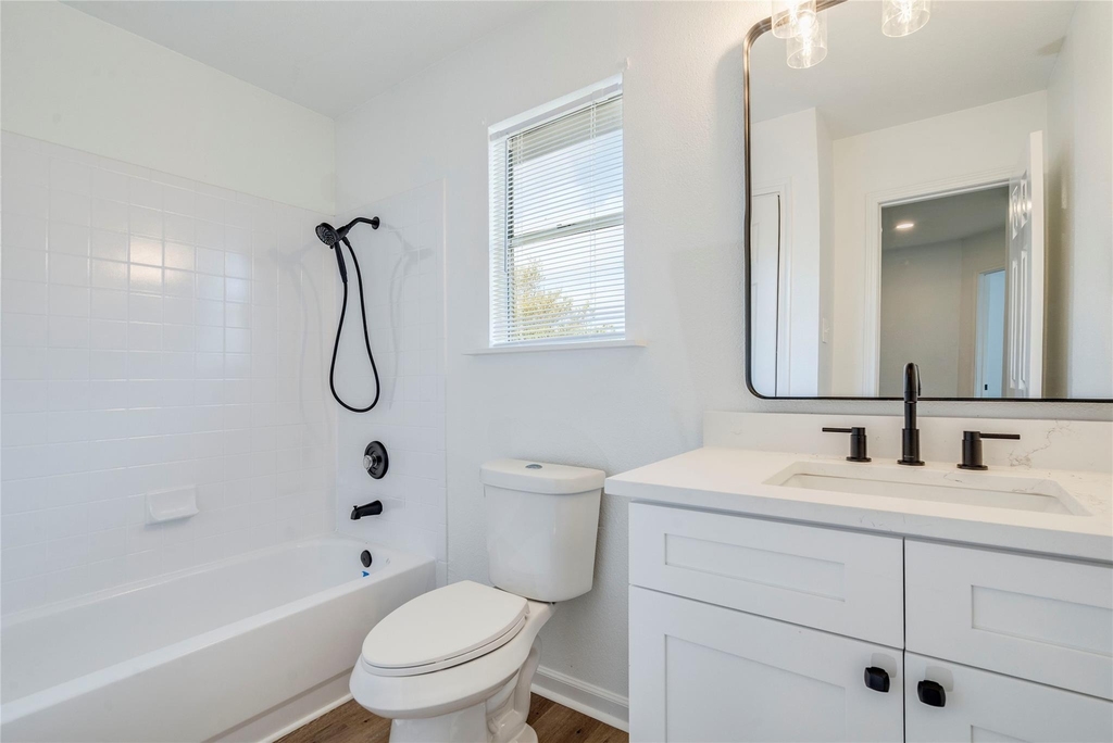 1106 Hughmont Dr - Photo 21