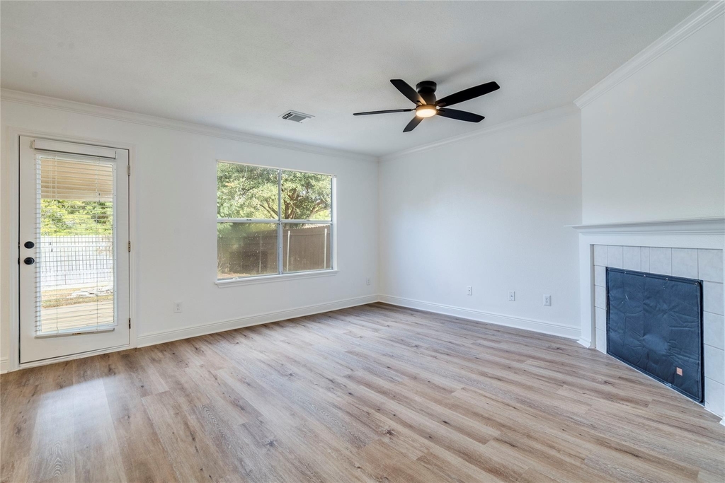 1106 Hughmont Dr - Photo 0