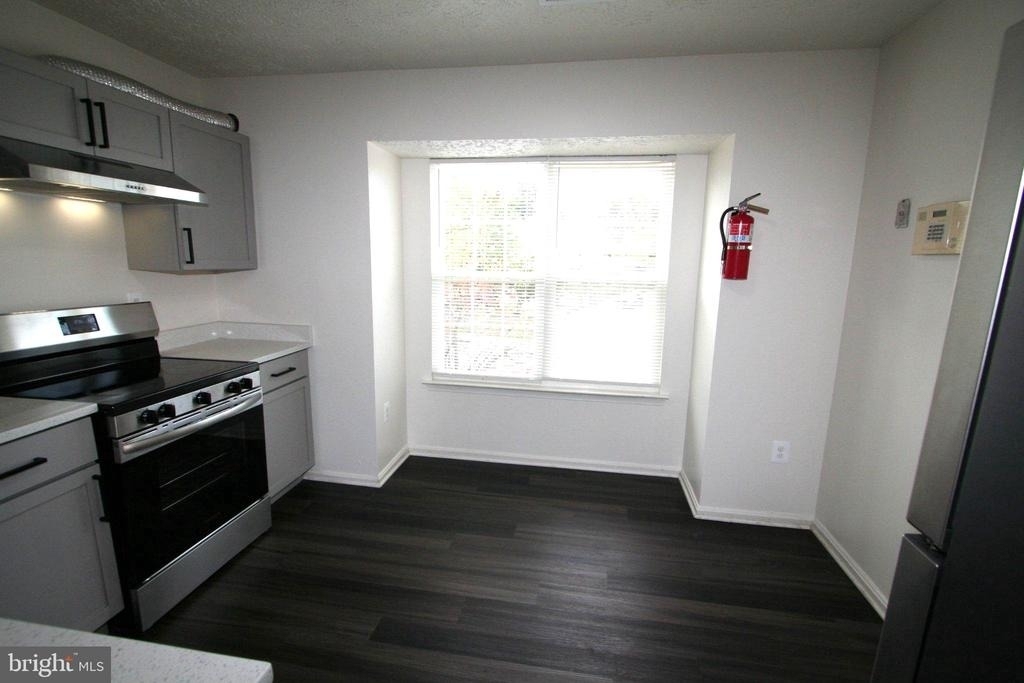 124 Azalea Court - Photo 4