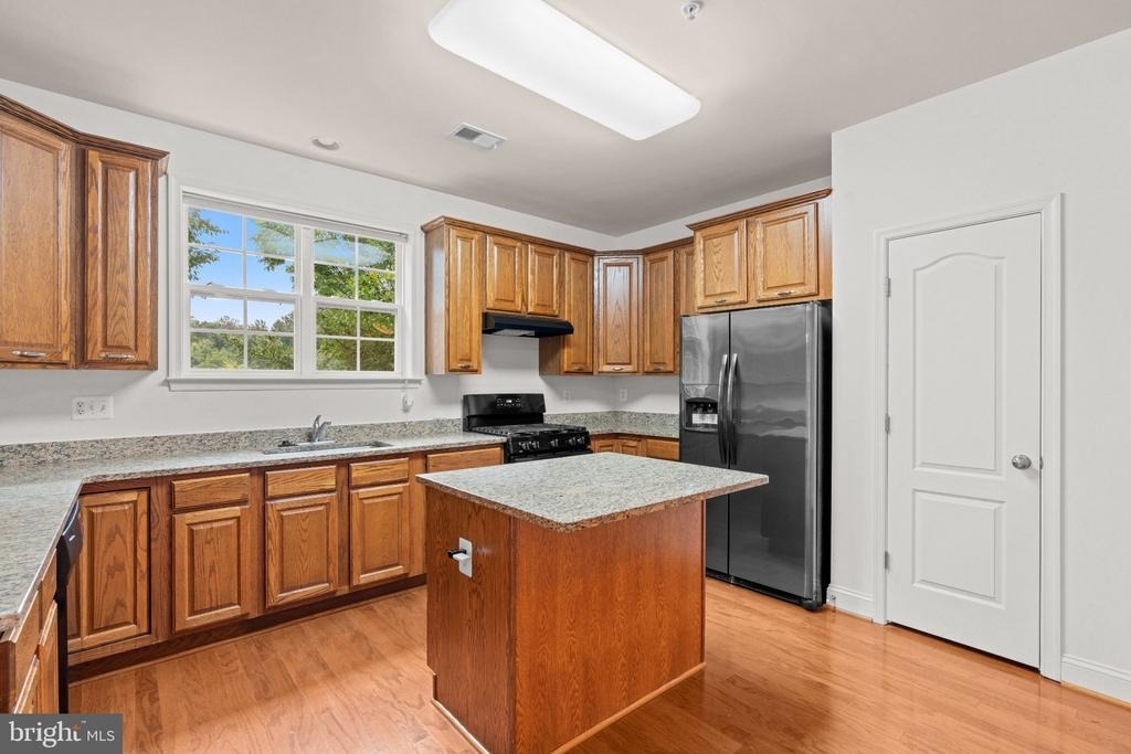 5215 Barons Delight Drive - Photo 2
