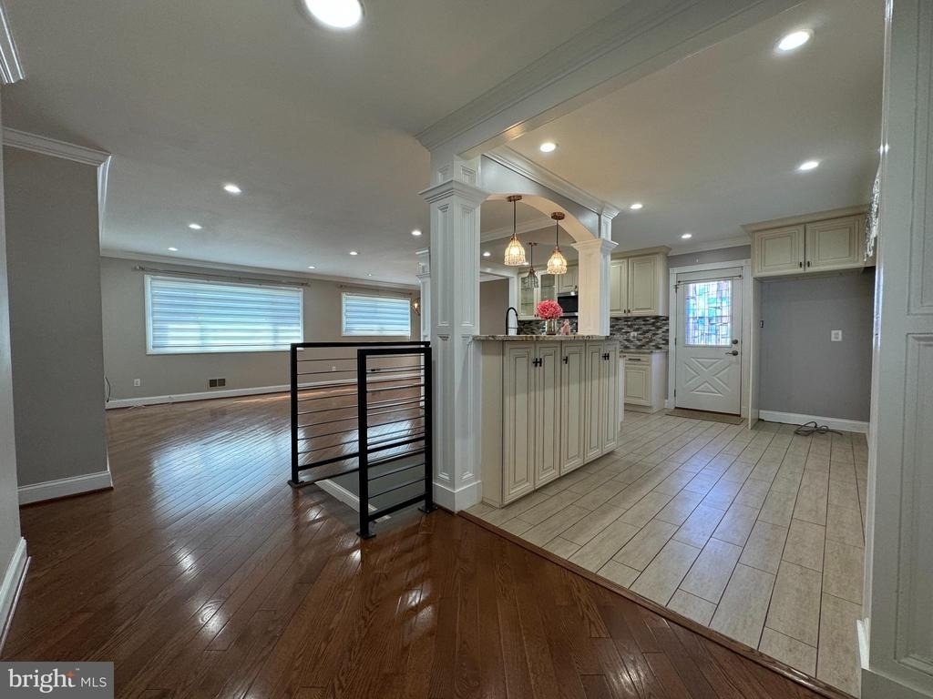 6300 Hardwood Drive - Photo 5