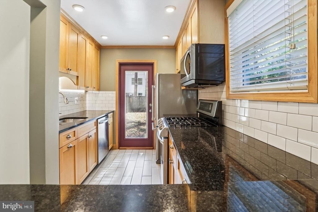 4406 Rosedale Avenue - Photo 3