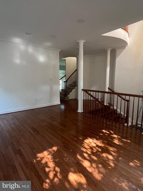 3025 Windy Knoll Court - Photo 3