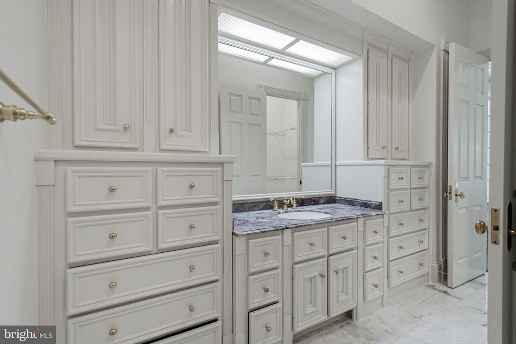 8705 Belmart Road - Photo 20