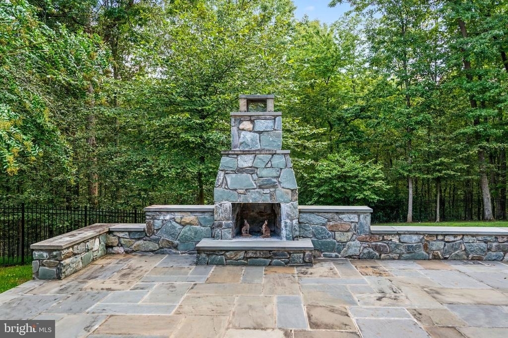 8705 Belmart Road - Photo 55