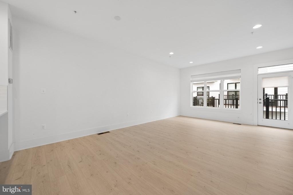 11344 Emerald Park Road - Photo 9