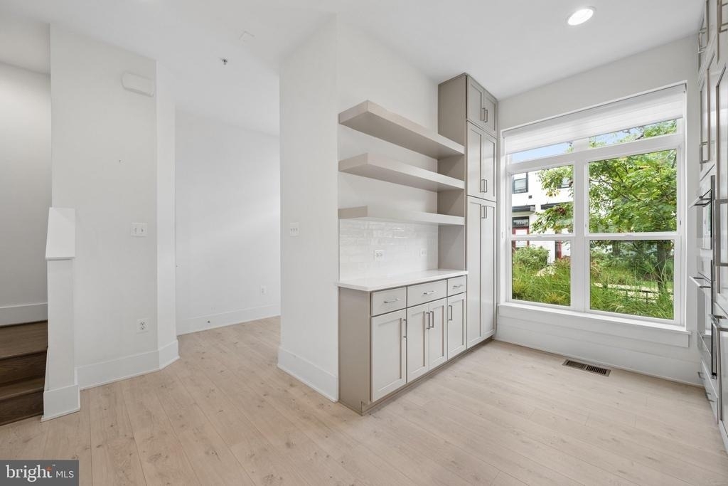 11344 Emerald Park Road - Photo 5