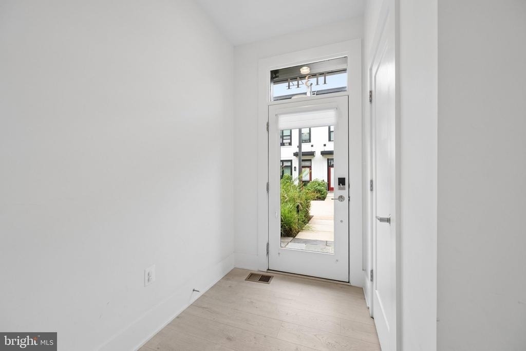 11344 Emerald Park Road - Photo 3