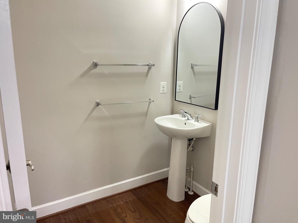5801 Coppelia Drive - Photo 8