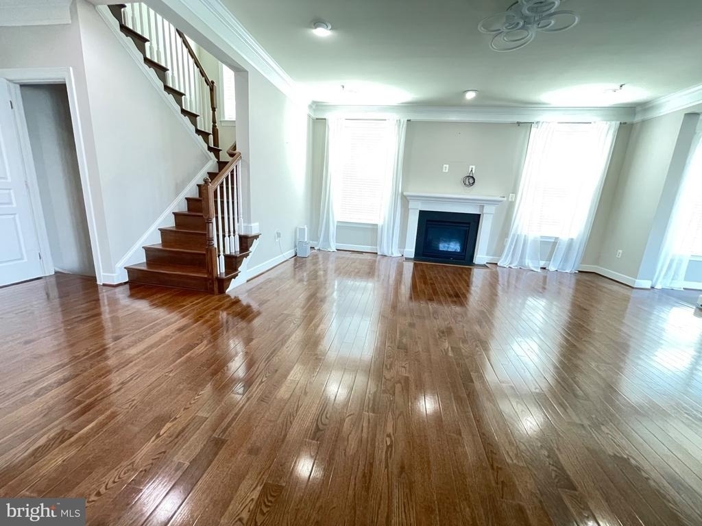 5801 Coppelia Drive - Photo 19
