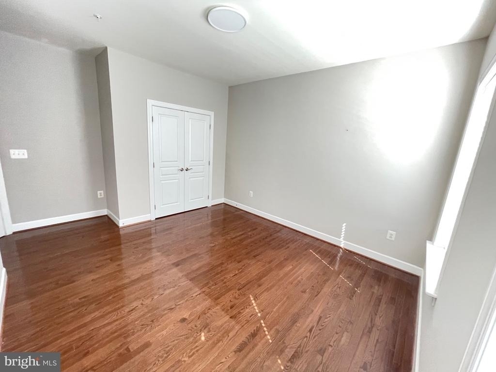 5801 Coppelia Drive - Photo 29