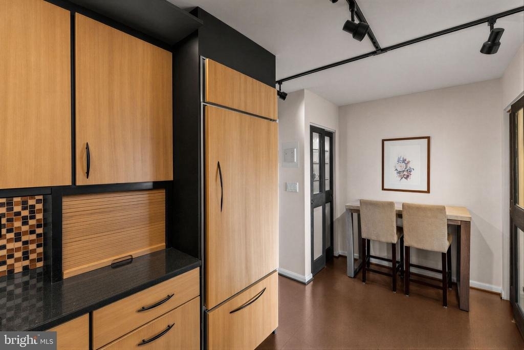 4515 Willard Avenue - Photo 8