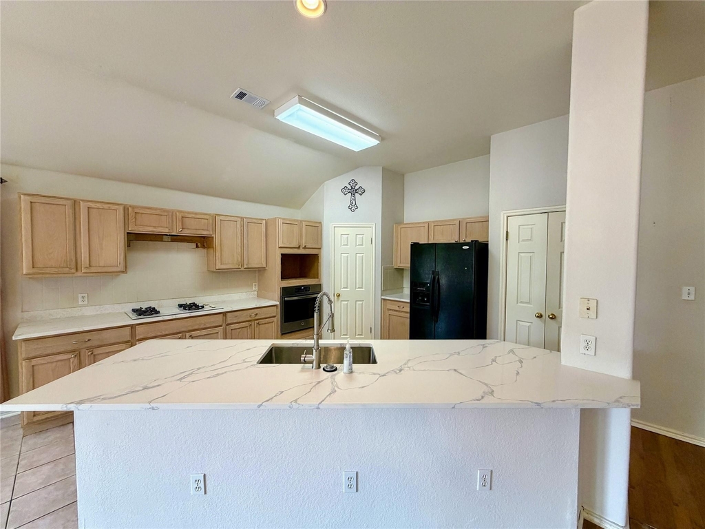 8618 Columbia Falls Dr - Photo 5