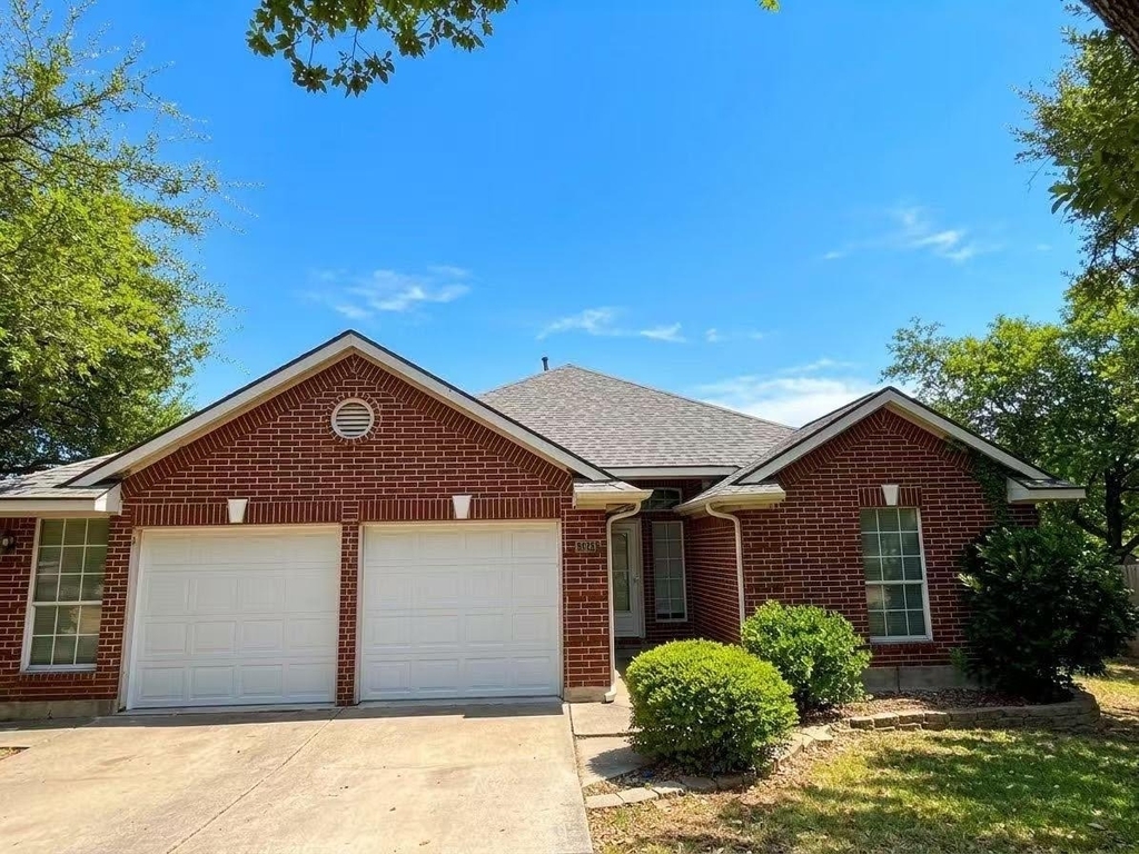 8618 Columbia Falls Dr - Photo 1