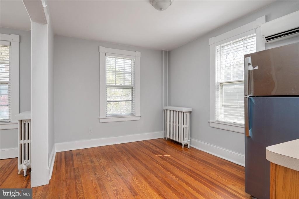 104 Maple Avenue - Photo 3