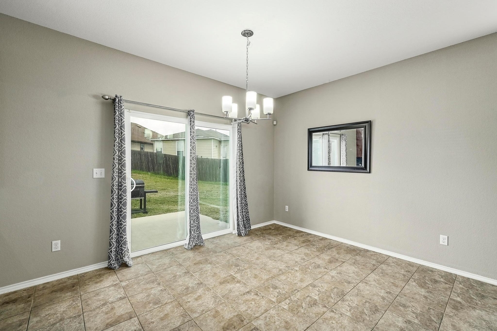 191 Cushman Dr - Photo 4