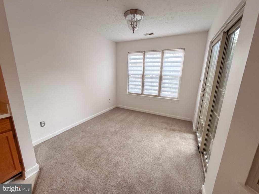 1708 Landmark Drive - Photo 8