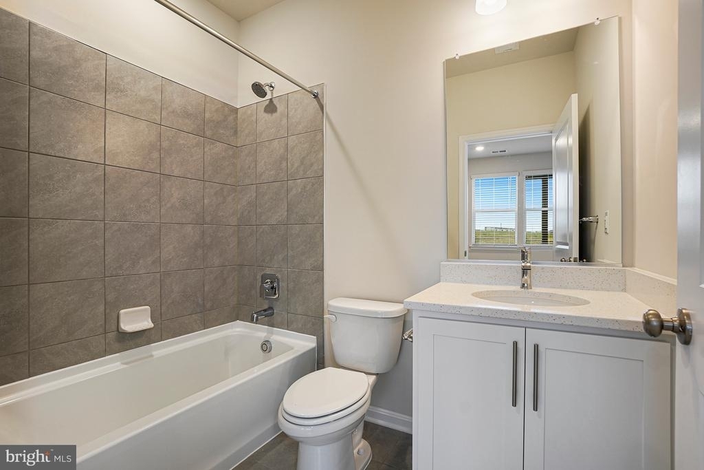 857 Amity Street - Photo 38