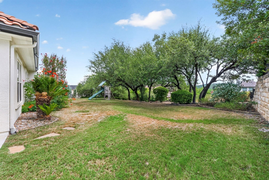 402 Aria Dr - Photo 29